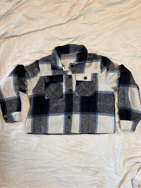 Women’s Blue Plaid Button-Front Shacket Jacket